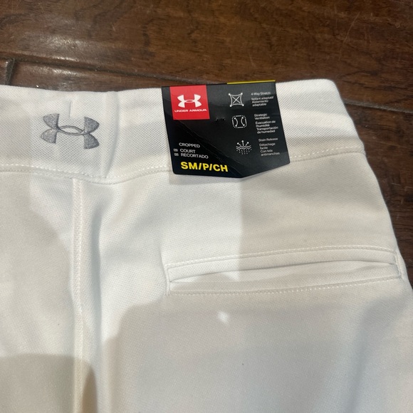 Under Armour Womens Softball White Athletic Bottoms NWT size S - Picture 4 of 4